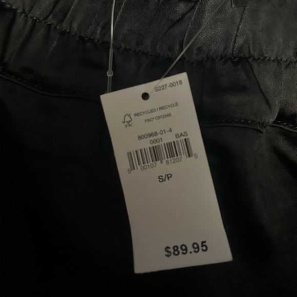 GAP Black skirt size small - Picture 3 of 5